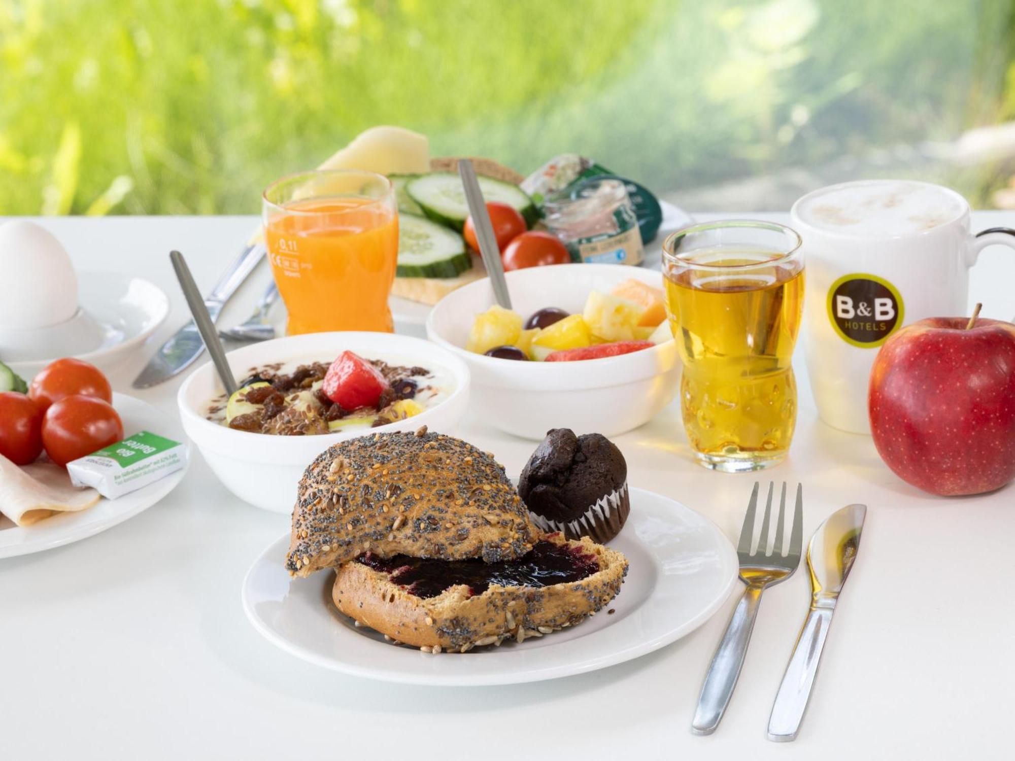 B&B Hotel Kiel-City Екстериор снимка
